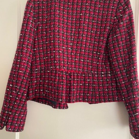 Ann Taylor Suit size 8p - Picture 3 of 5